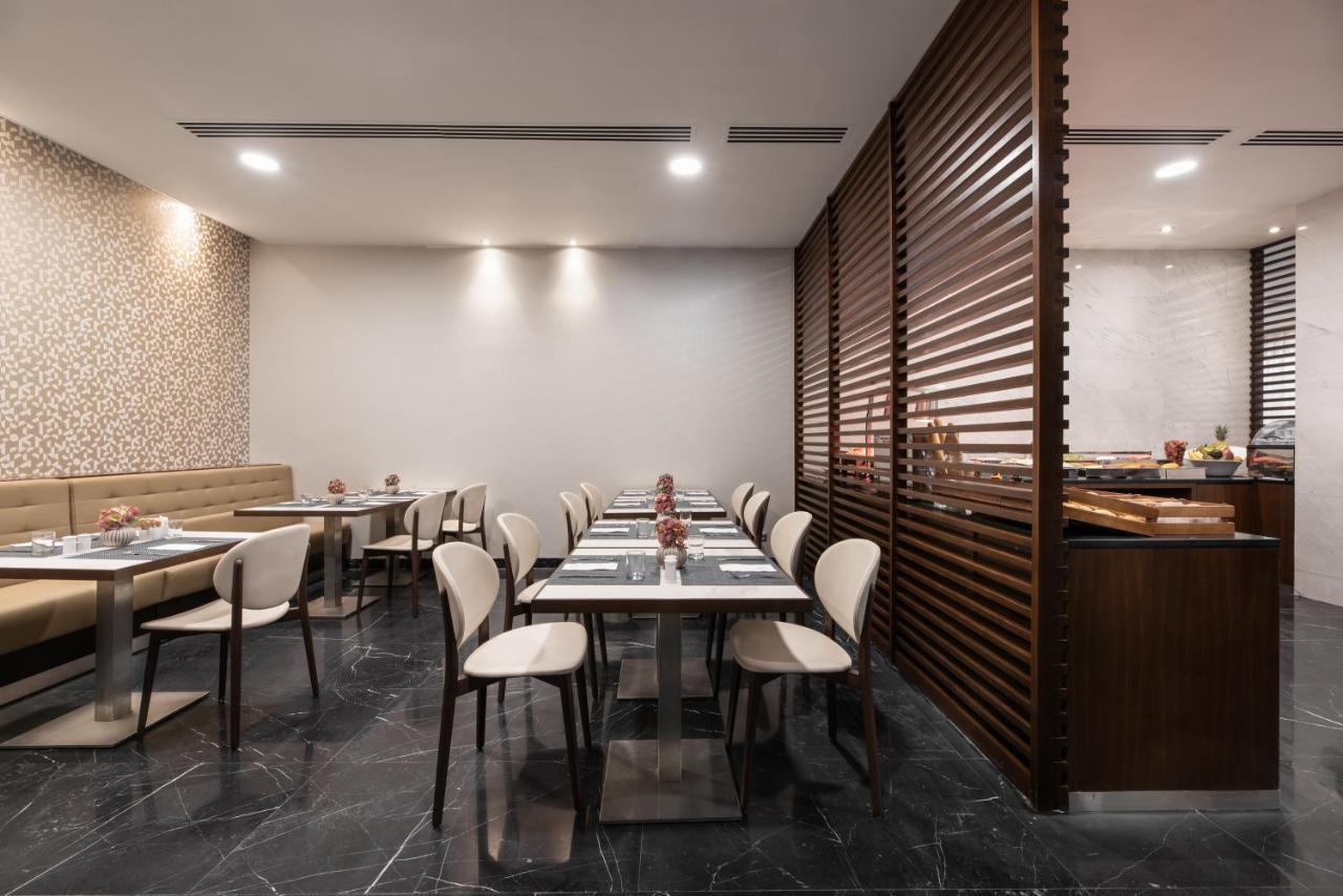 Eurostars Das Letras Lisbon Luaran gambar Interior of the restaurant