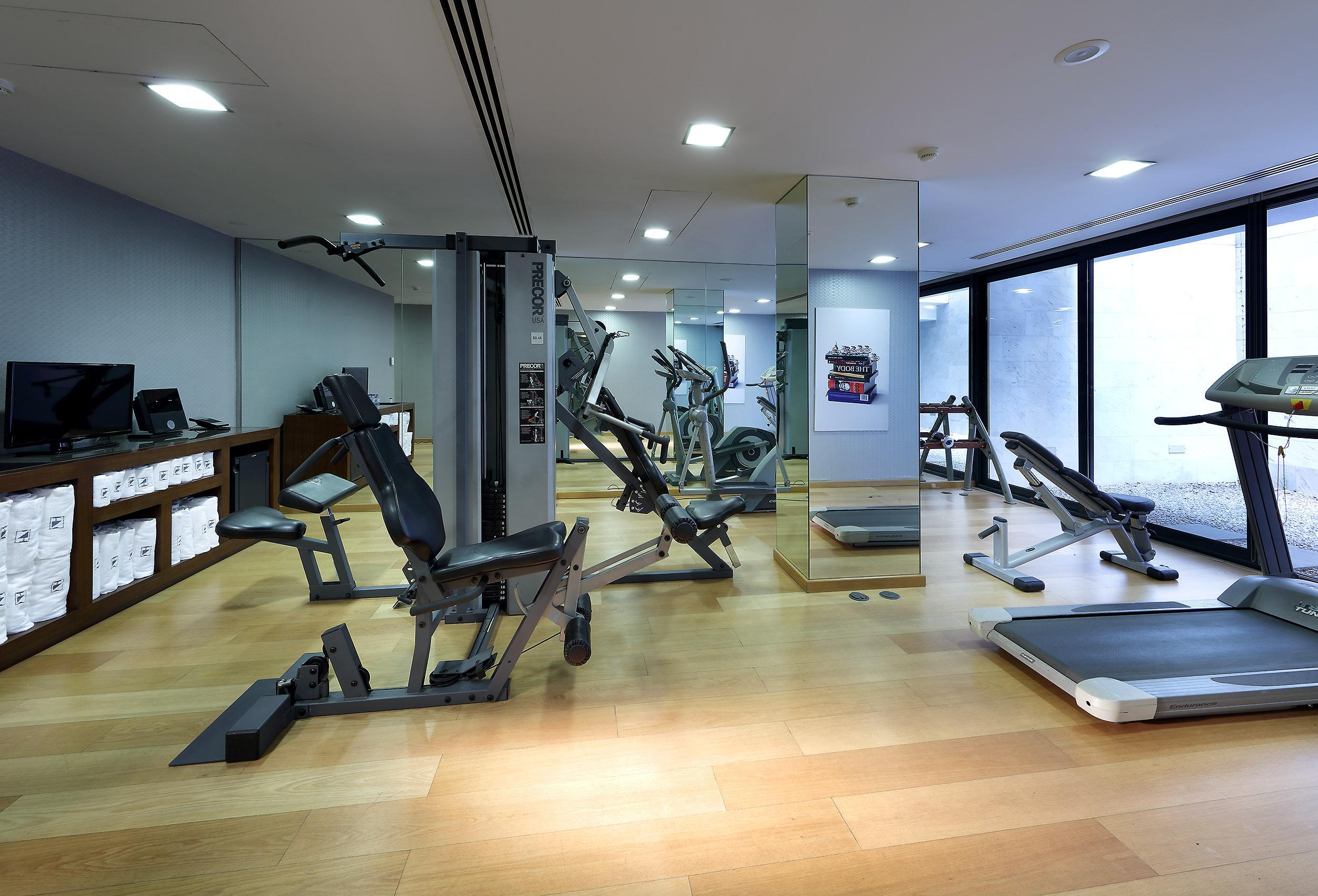 Eurostars Das Letras Lisbon Luaran gambar The gym at the hotel