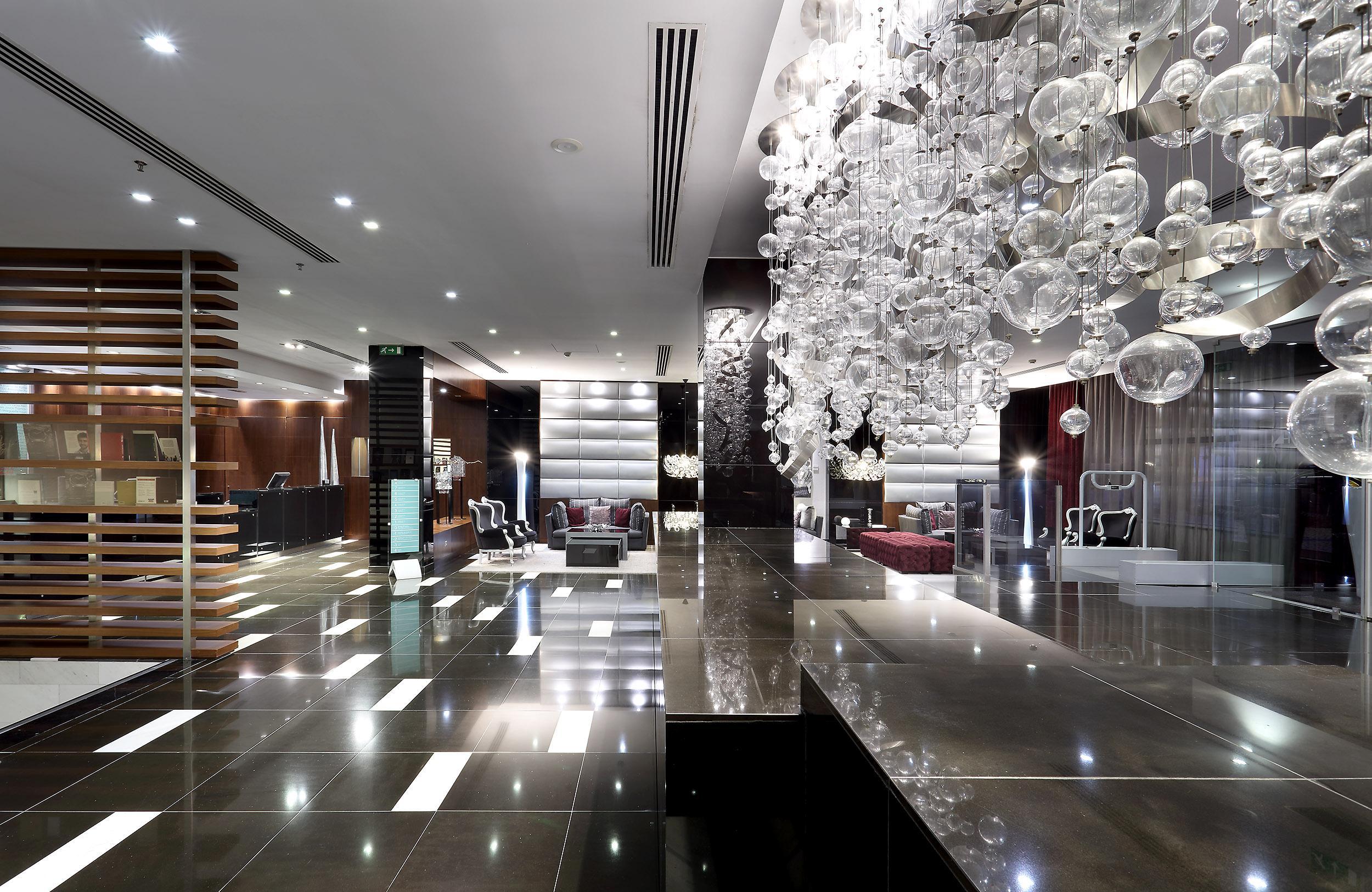 Eurostars Das Letras Lisbon Luaran gambar Lobby